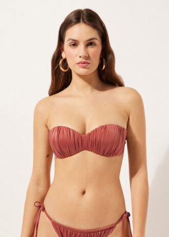 Top de biquíni bandeau com enchimento graduado em cetim brilhante